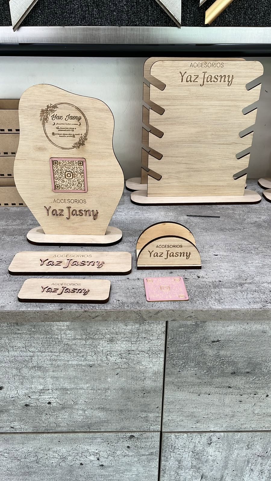 Letreros de madera personalizados con nombre